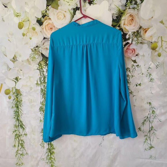 Guess Teal sheer blouse - Picture 2 of 4